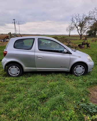 Toyota Yaris cena 7500 przebieg: 197900, rok produkcji 2005 z Jutrosin małe 79